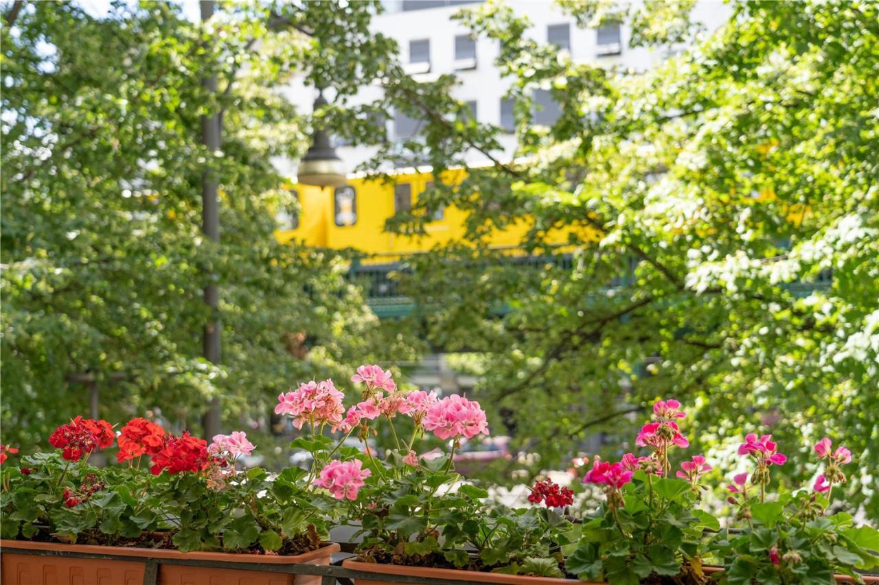 Holiday 33 Apartments Efg Schoenhauser Allee Mit Balkon Berlín Exterior foto