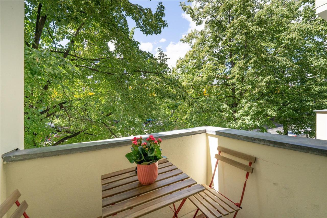 Holiday 33 Apartments Efg Schoenhauser Allee Mit Balkon Berlín Exterior foto