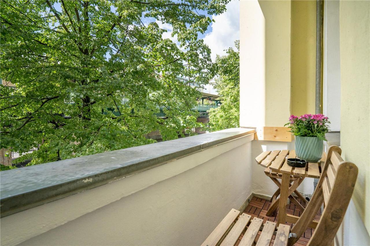 Holiday 33 Apartments Efg Schoenhauser Allee Mit Balkon Berlín Exterior foto